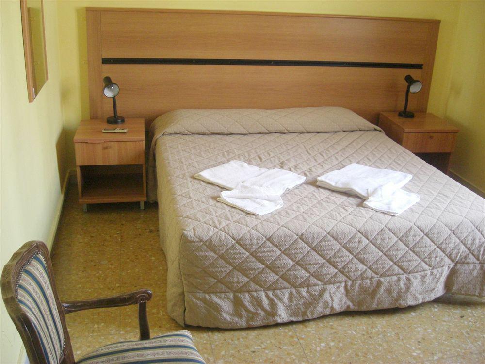 Hotel Fawlty Towers Rome Exterior photo